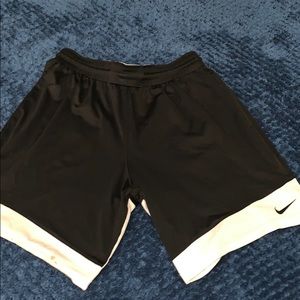 Basketball shorts